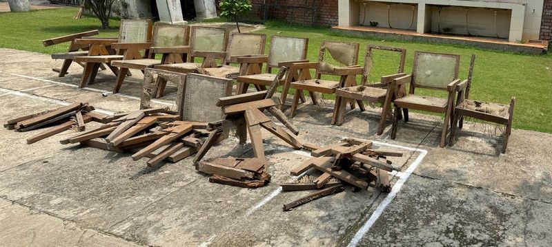 Heritage Furniture Vanishes from Art College