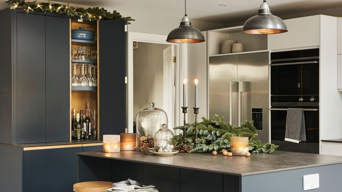 Deck the Cabinets: Festive Kitchen Christmas Decor