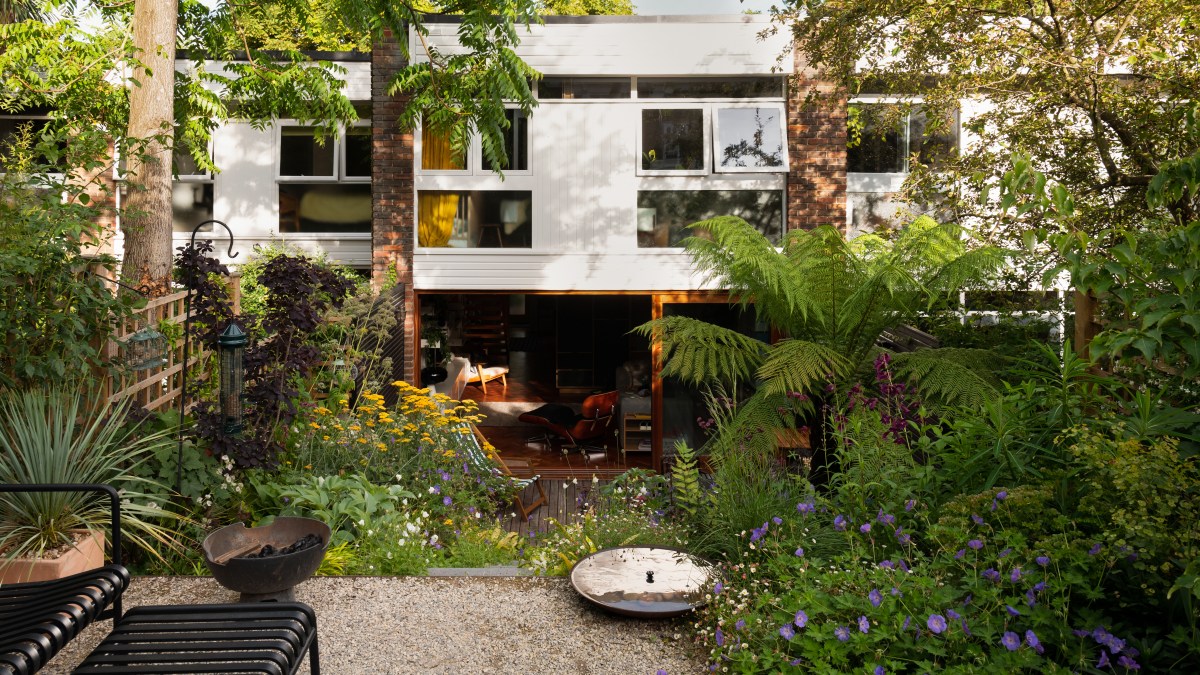 Garden Trends for 2025: Chic Sustainability