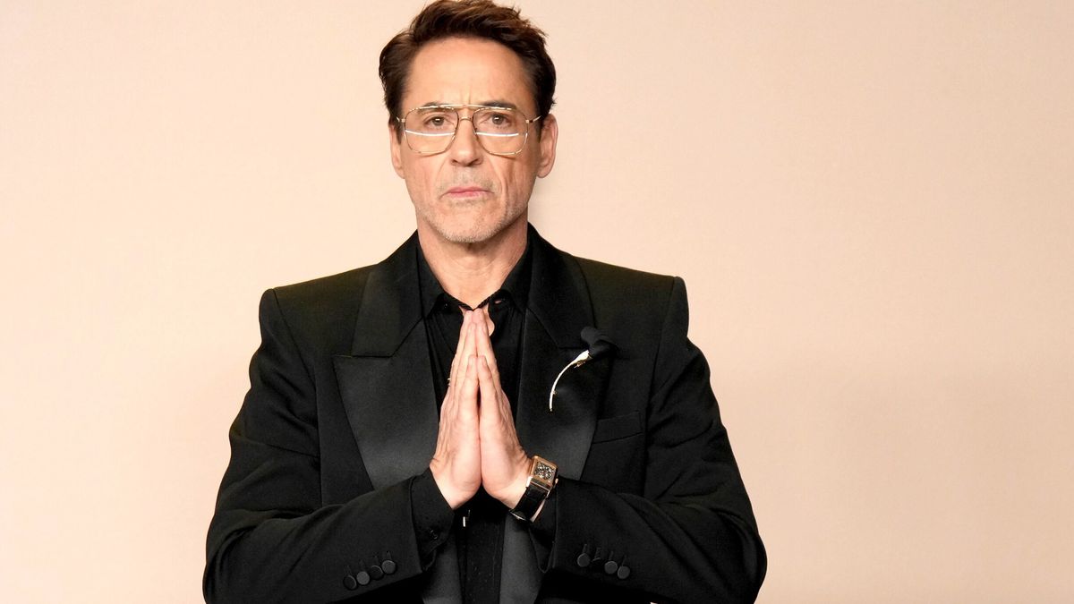 Robert Downey Jr.'s Retro-Futuristic Kitchen