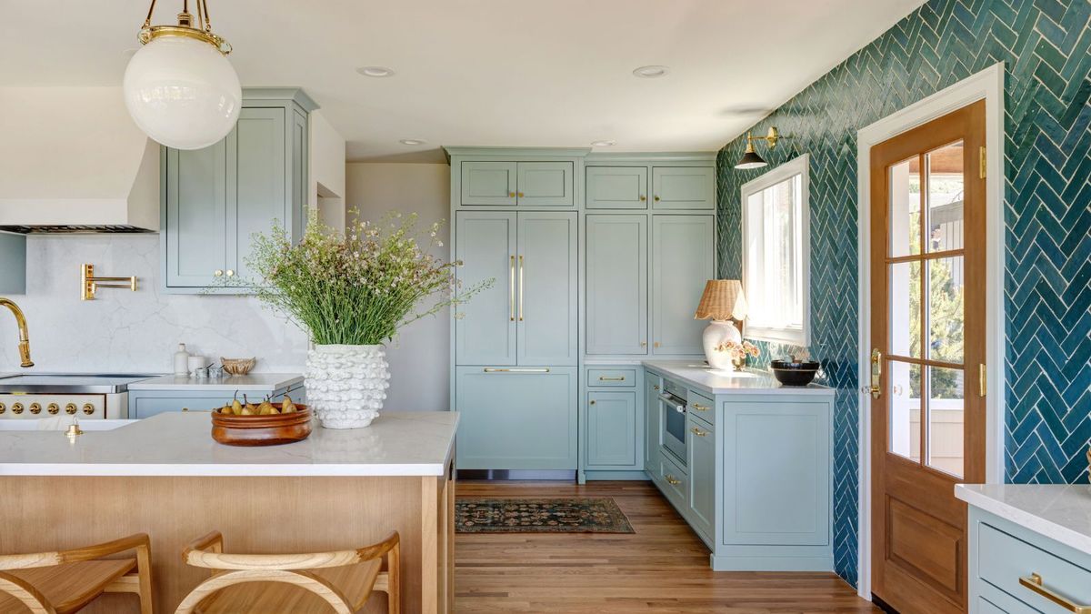 Transform Your Home with the Best Teal Paints
