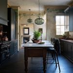 Mottled Paint Walls Transform a DeVOL Kitchen