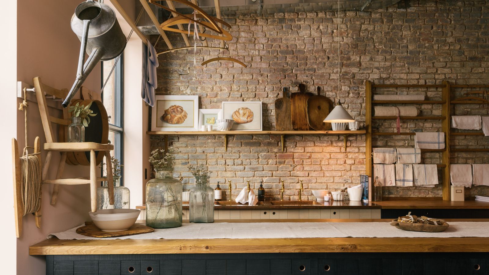 What's replacing kitchen wall cabinets? The chic alternatives to consider in 2025