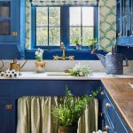 Sink Skirts Are the Nostalgic Kitchen Trend Taking Over 2025