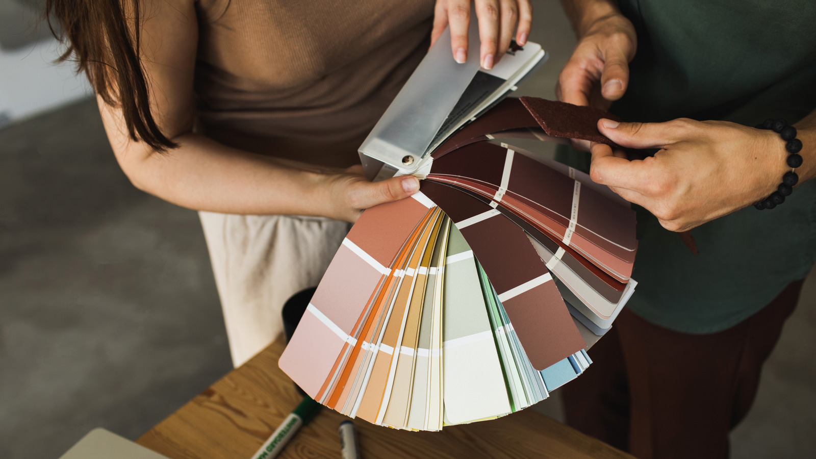 The Dark Color You'll Actually Want To Decorate With This Spring