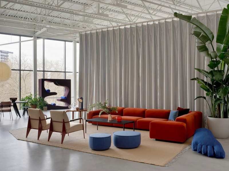 Industrial New York Showrooms : vitra 1